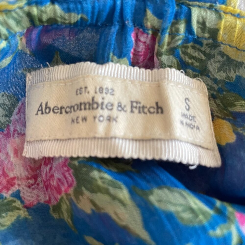 Abercrombie & Fitch Sheer Floral Ruffle Tank Top,‎ Front Buttons, Blue, Pink, S - Picture 3 of 6